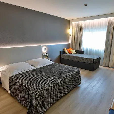 The Sydney Hotel