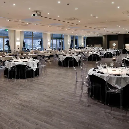 The Sydney Hotel